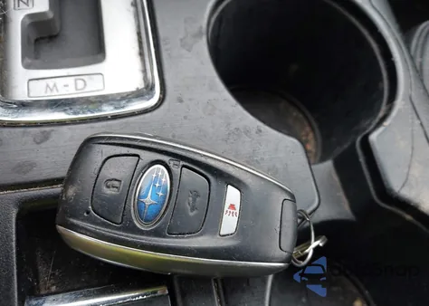 2015 Subaru Legacy 2.5I Limited z USA, uszkodzony, nr VIN 4S3BNAN62F3059863